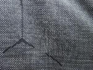 アンティーク　破れ亀甲模様織り出し本場泥大島紬着物(5マルキ)